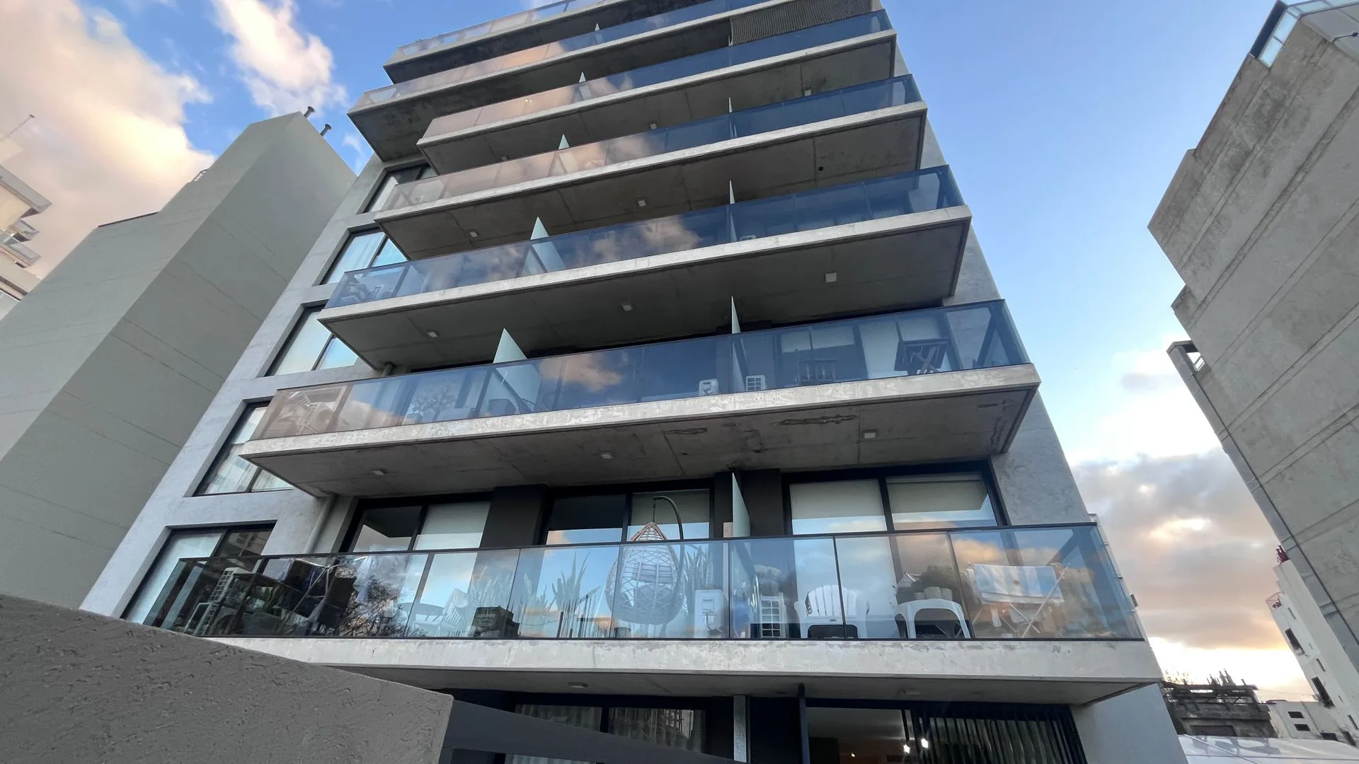 VENTA LOCAL COMERCIAL 156M2 PALERMO HOLLYWOOD foto 4
