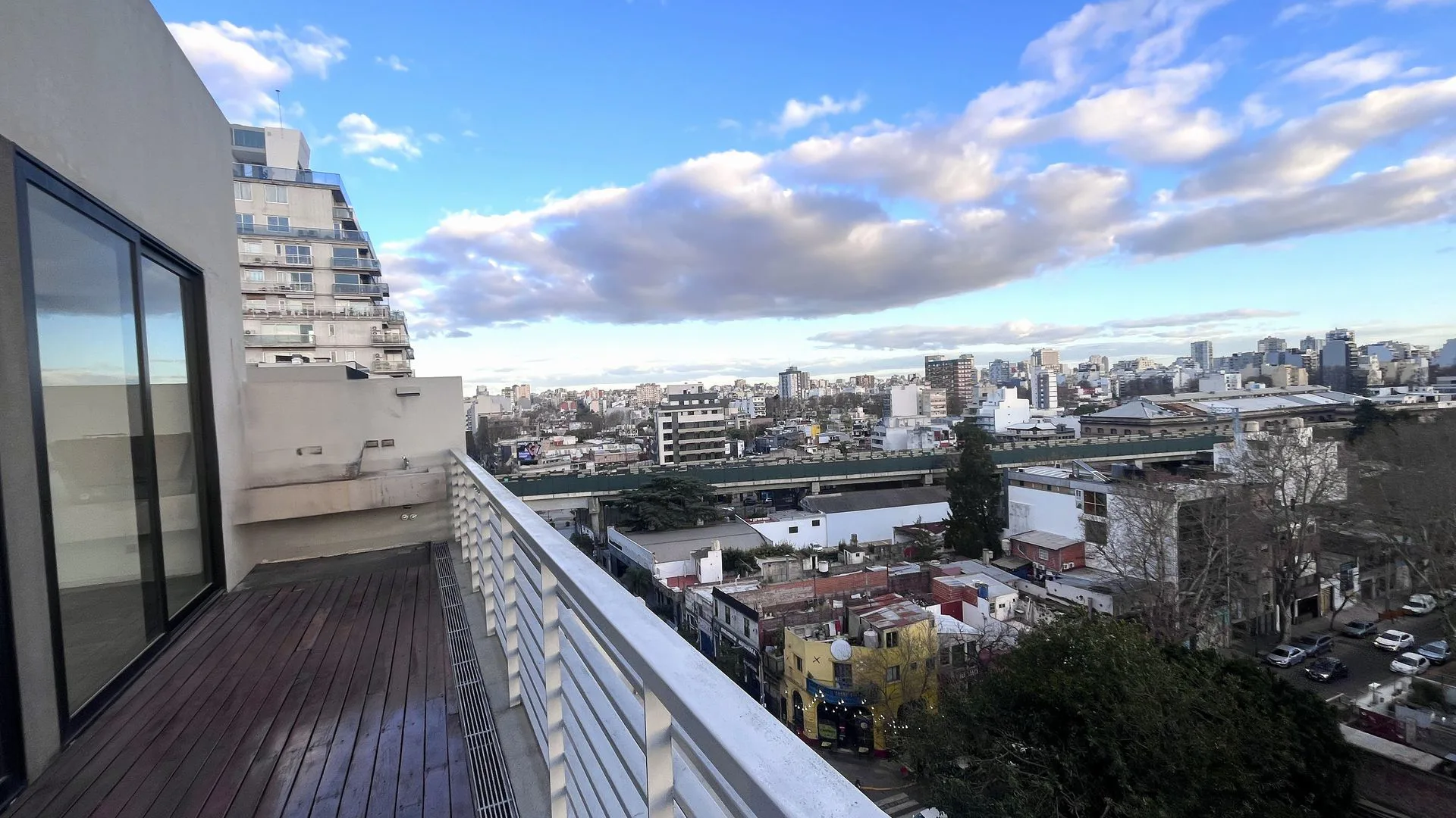 VENTA LOCAL COMERCIAL 156M2 PALERMO HOLLYWOOD foto 5