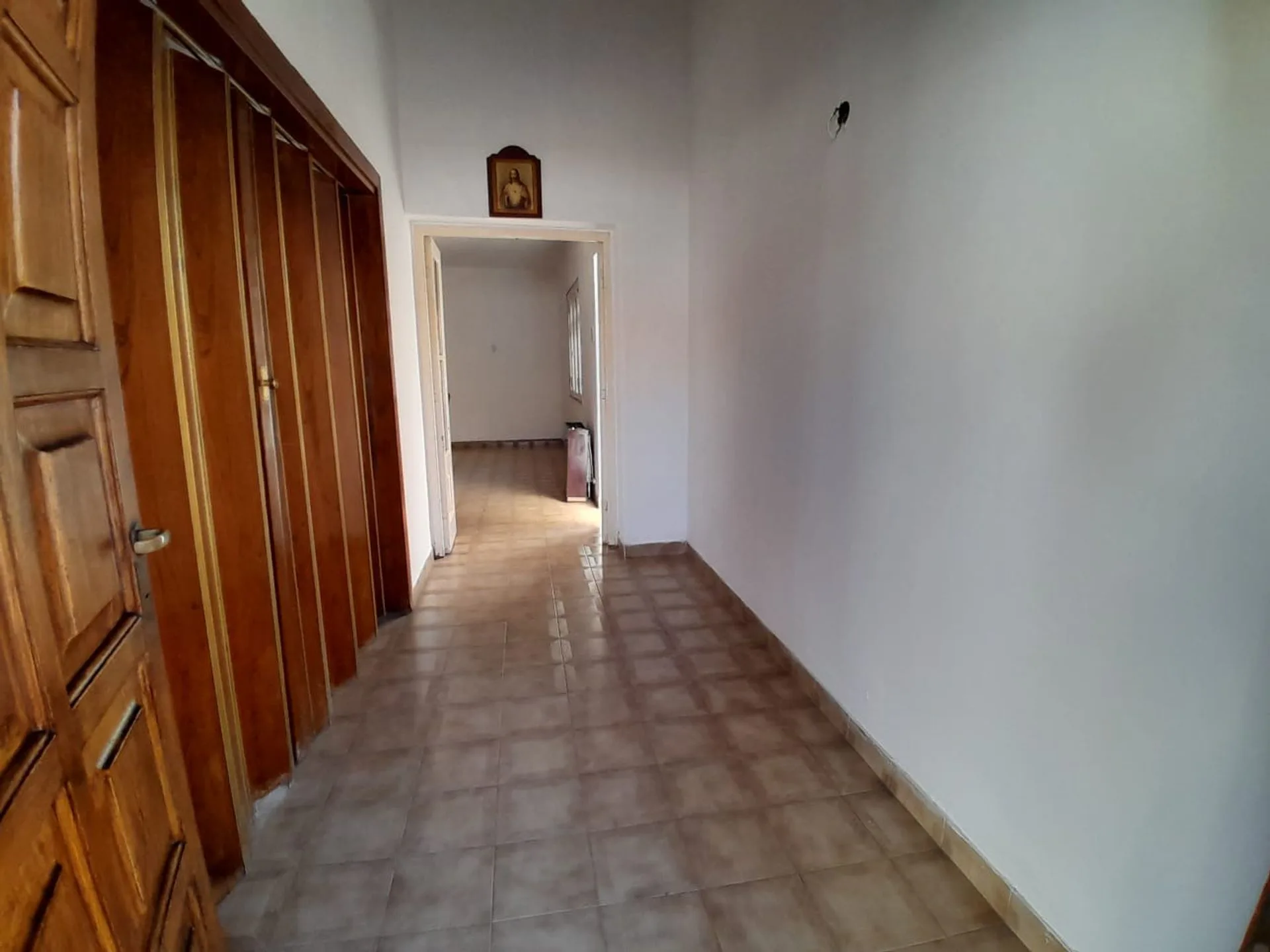 Casa 5 Dorm, 2 Baños. 300m Terreno. Capital foto 3
