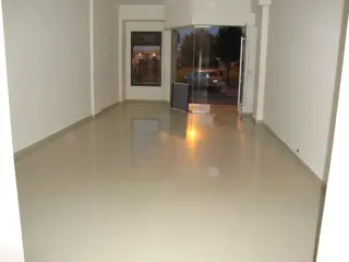 LOCAL COMERCIAL A LA CALLE, EN VILLA CARLOS PAZ, ALQUILER ANUAL foto 4