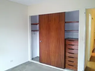 SE ALQUILA DEPARTAMENTO 2 AMBIENTES EN PLANTA ALTA QUILMES OESTE foto 5