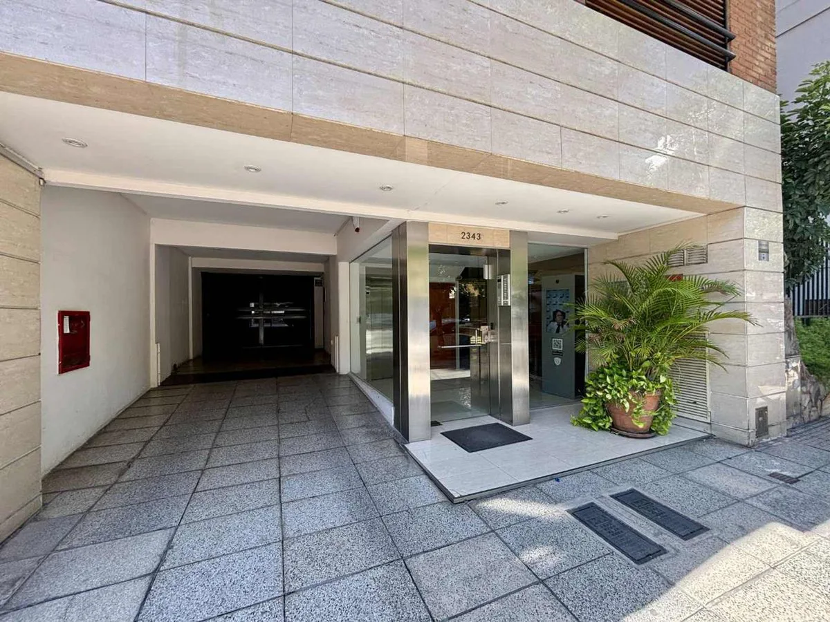 VENTA | 4 Ambientes | Depend. y Cochera | Belgrano foto 4