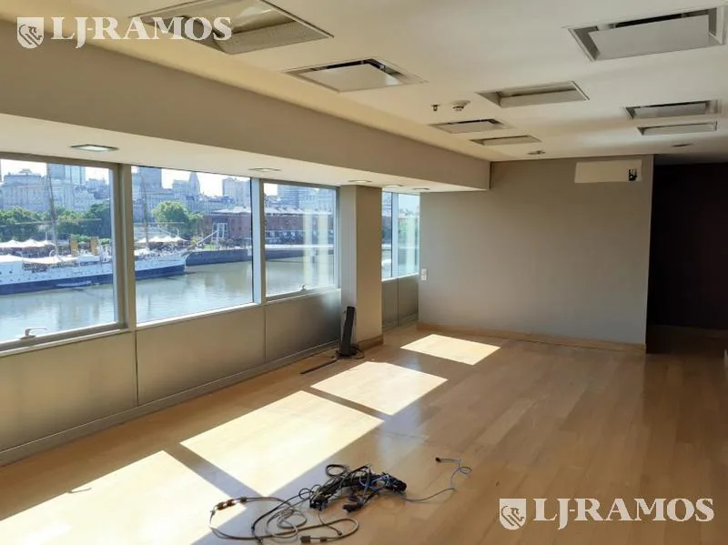 Alquiler de oficina de 650 m2 en Puerto Madero foto 4