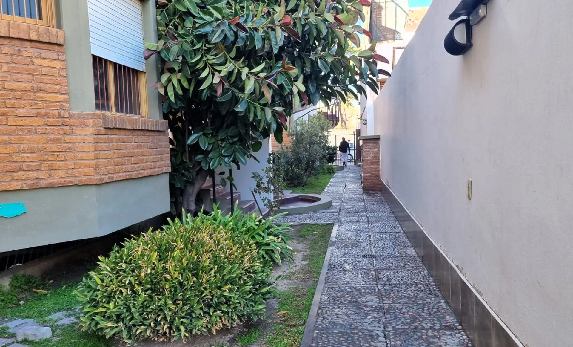 Venta Departamento Godoy Cruz 2 dorm c/cochera foto 3