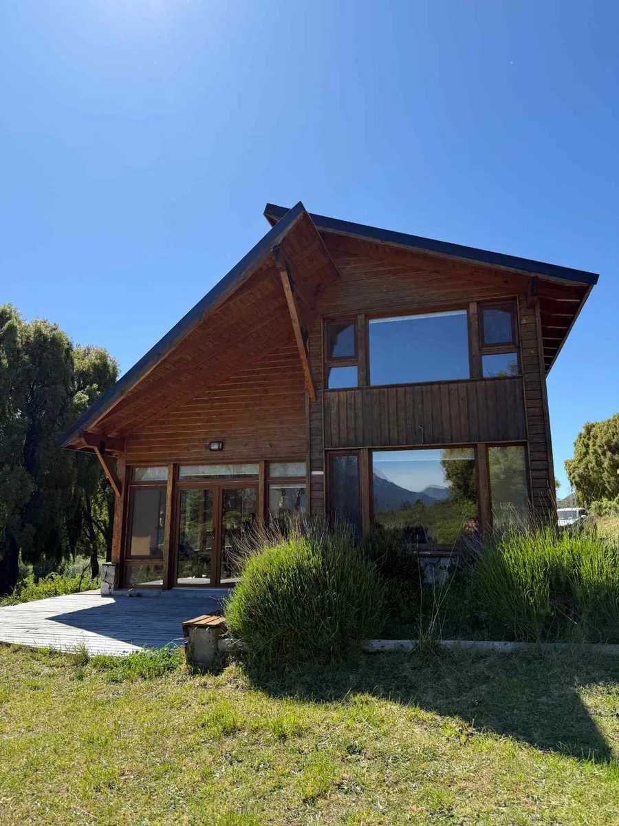 Casa piedra y madera, 3 ha, vista a 2 Cerros foto 2