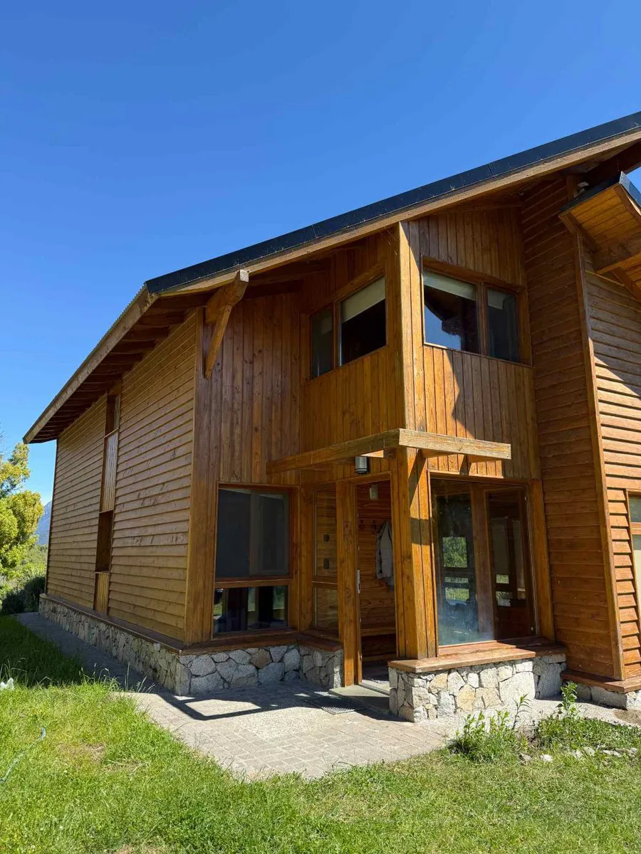 Casa piedra y madera, 3 ha, vista a 2 Cerros foto 3
