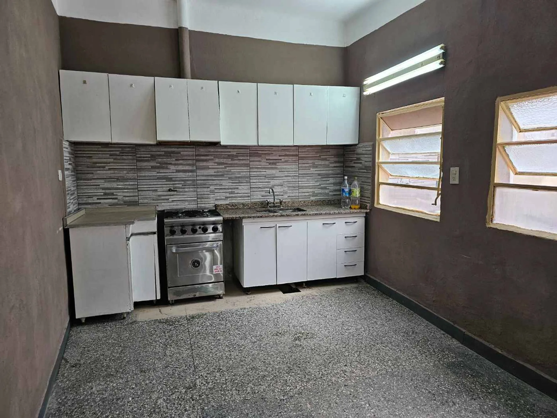VENTA IDEAL INVERSOR 3 DEPARTAMENTOS CENTRO MORON foto 4
