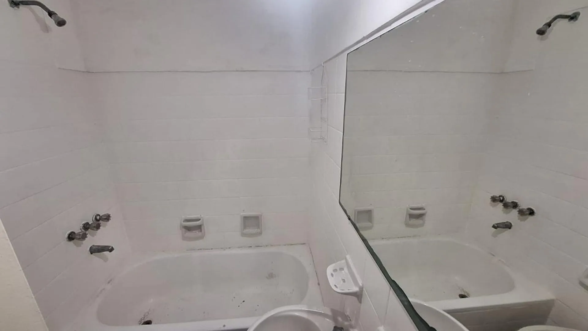 DEPARTAMENTO 2 AMBIENTES VENTA LANUS foto 5
