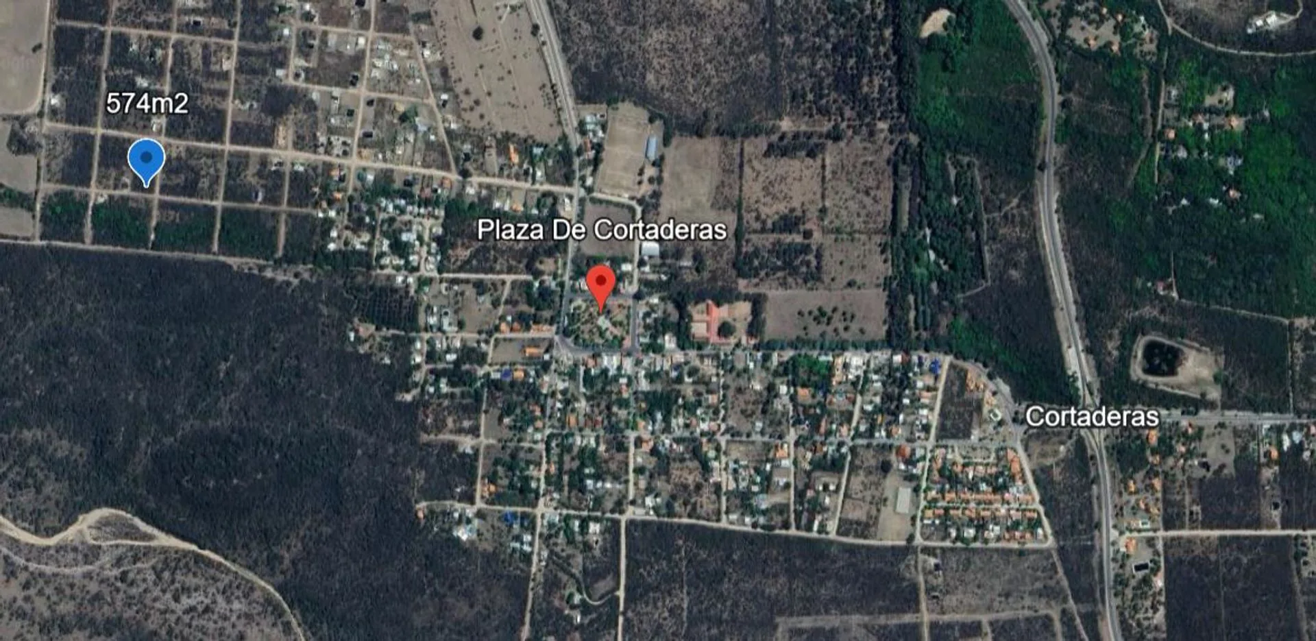 Terreno en Cortaderas a 6 cuadras de la Plaza foto 2