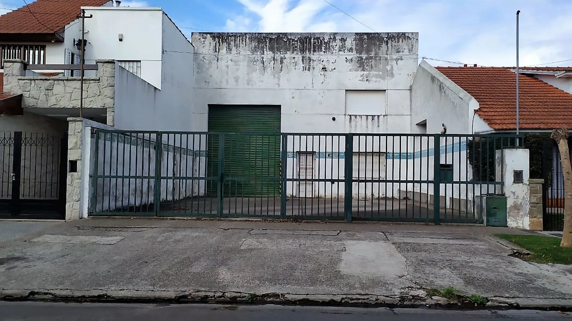 VENTA GALPON OFICINA,KICHENETTE,TOILETTE Y BAÑO