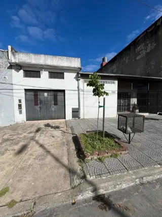 Muy buena propiedad sobre Av San Martín foto 1