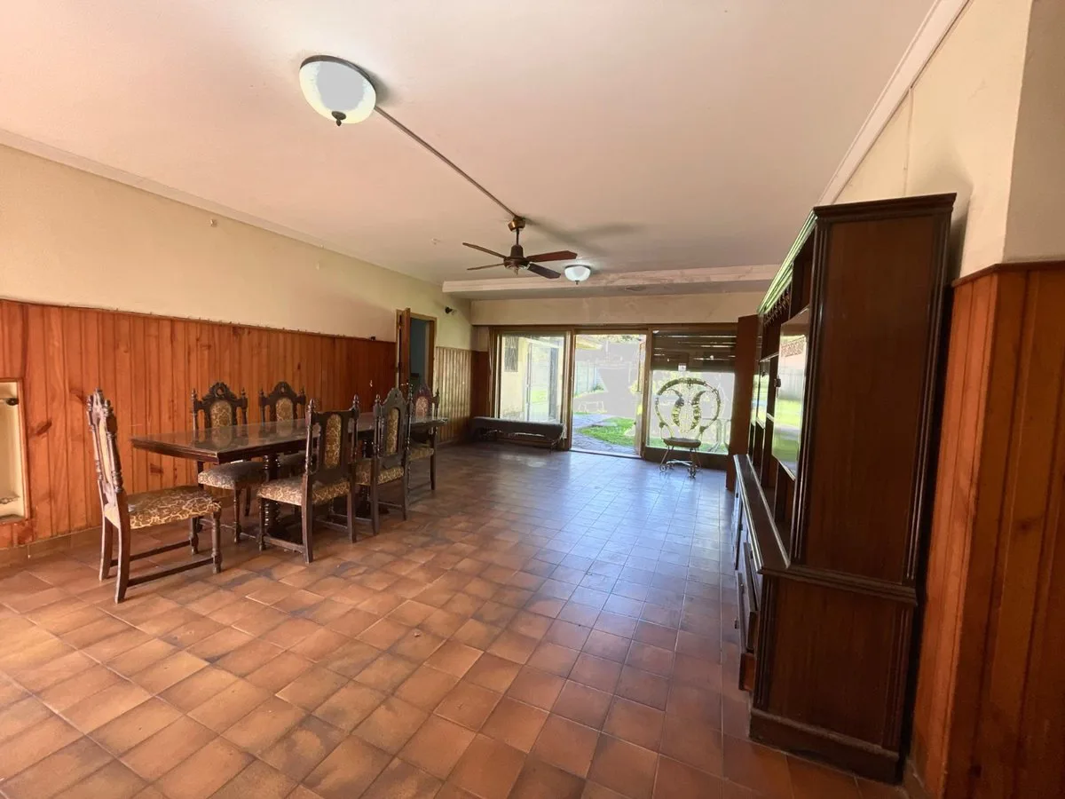 CASA EN VENTA PERMUTA Y/O FINANCIA EN MONTE GRANDE foto 2