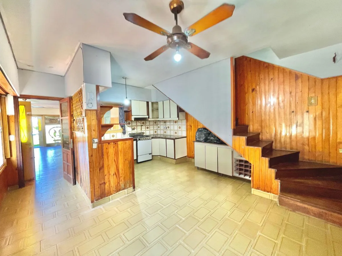 CASA EN VENTA PERMUTA Y/O FINANCIA EN MONTE GRANDE foto 5