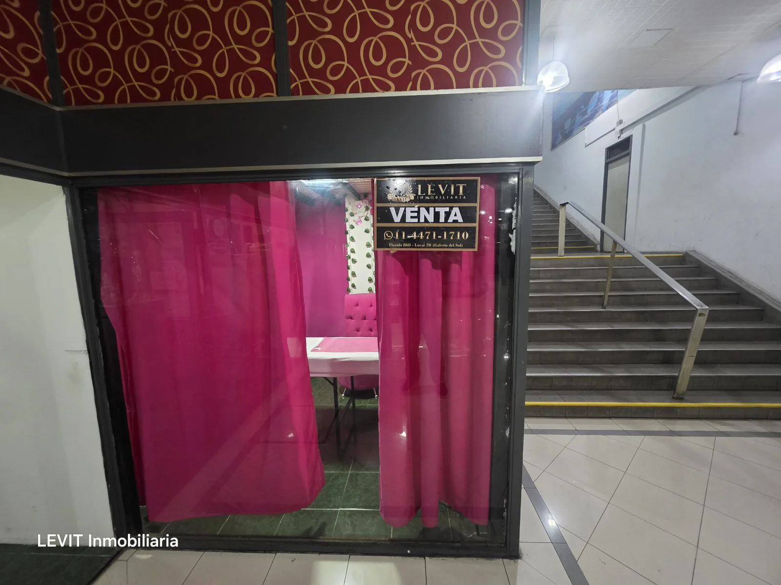 VENTA LOCAL DOBLE FLORIDA 800 Frente Galería Pacifico foto 3