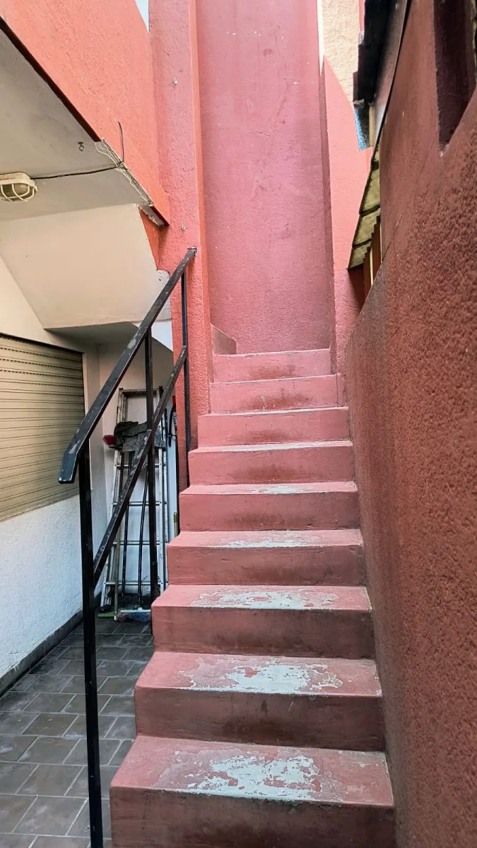 DEPARTAMENTO DE 2 AMBIENTES CON ALTILLO EN MORÓN foto 3