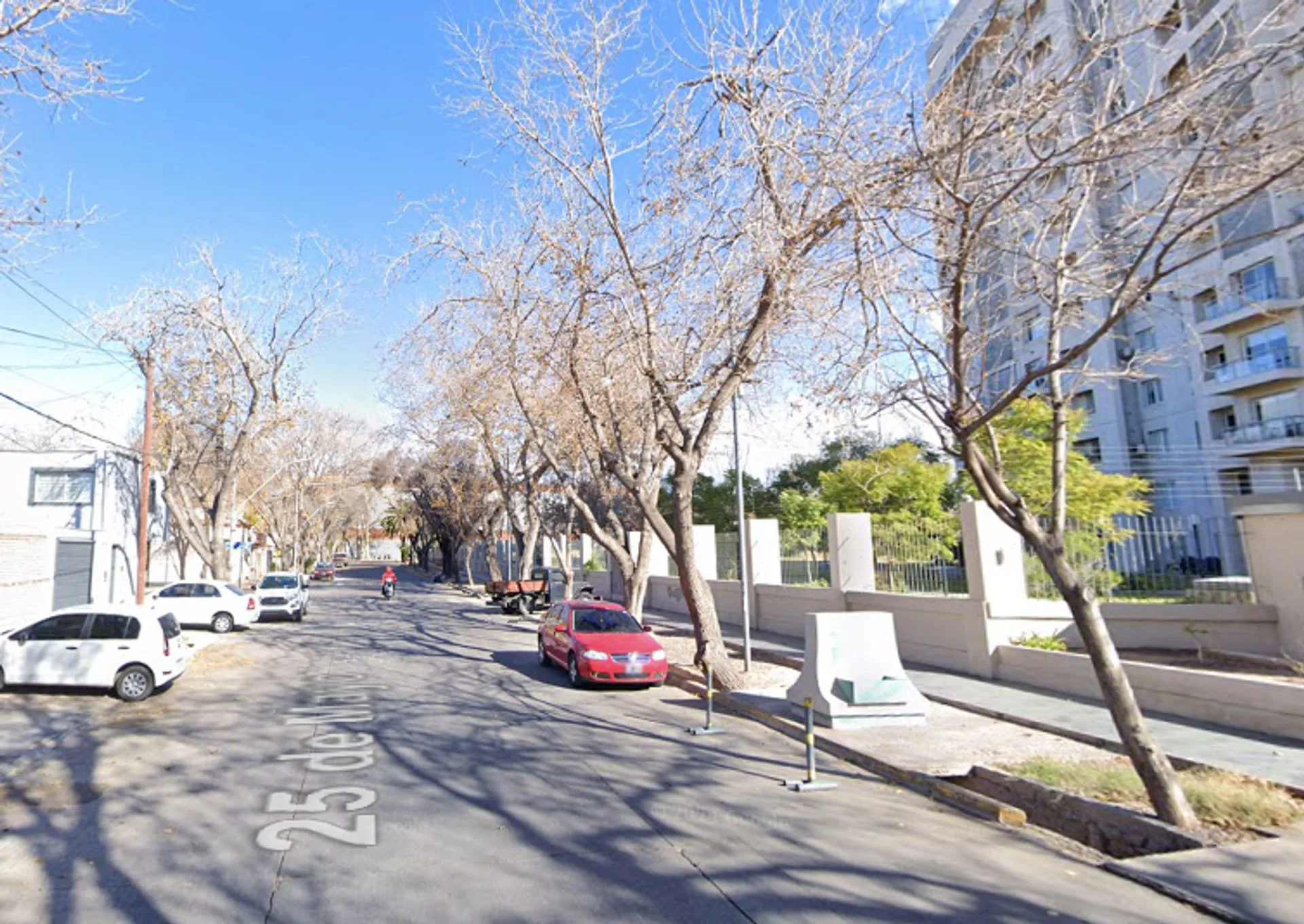 LOTE EN VENTA A METROS DE PARQUE CENTRAL MENDOZA foto 2