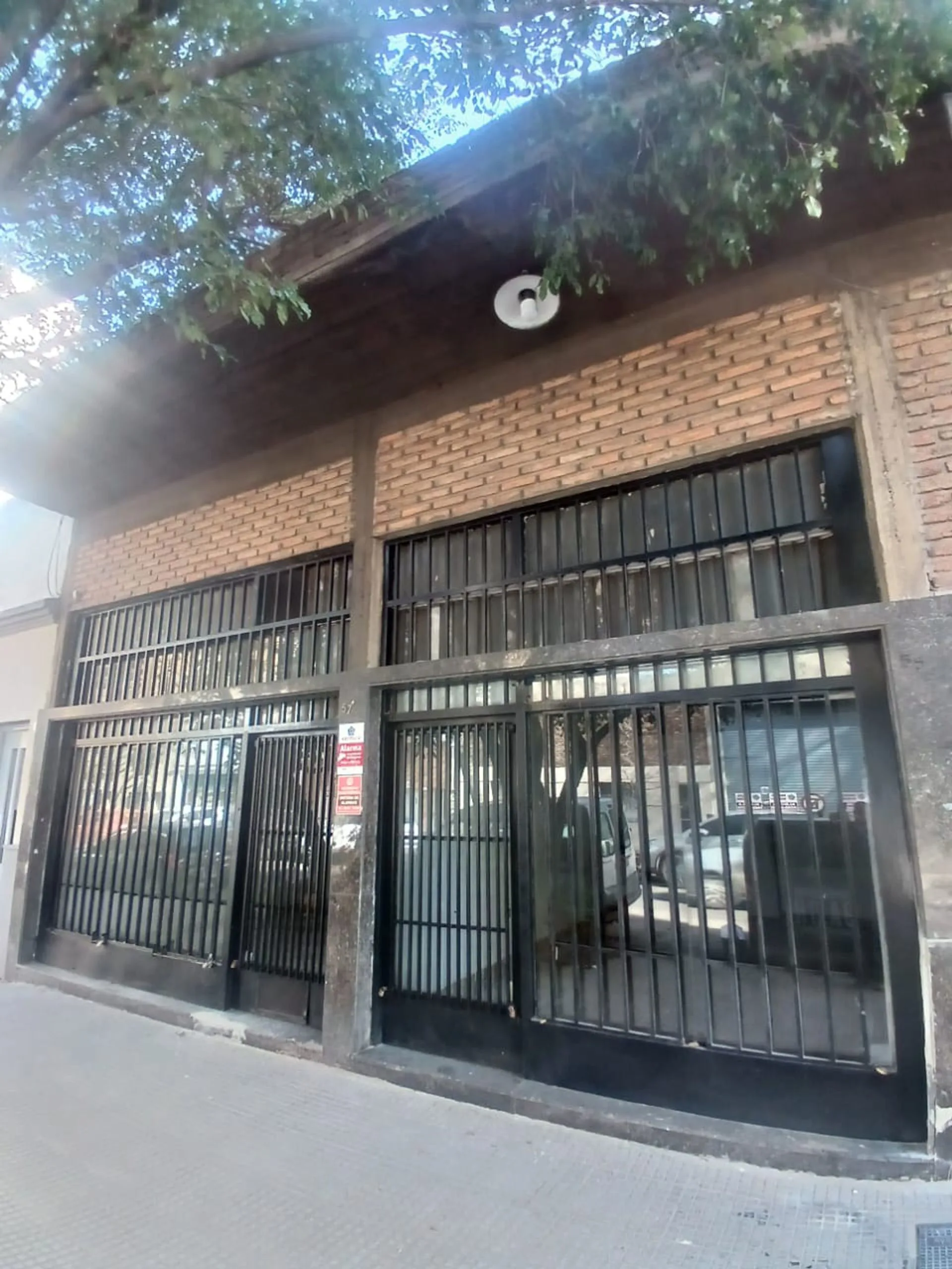 LOCAL/DEPOSITO ALQUILER COMERCIAL FLORESTA foto 4