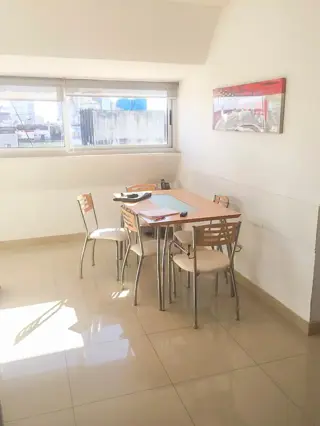 HERMOSO 3 AMBIENTES AL FRENTE IDEAL ESTUDIANTES foto 2