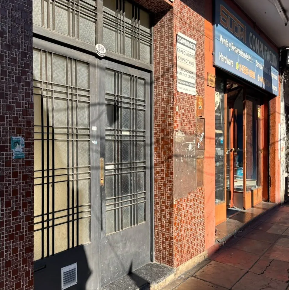 Oportunidad | Dto. 3 amb. SOLO USO PROFESIONAL | Morón Centro a 2 cuadras de la estacíon