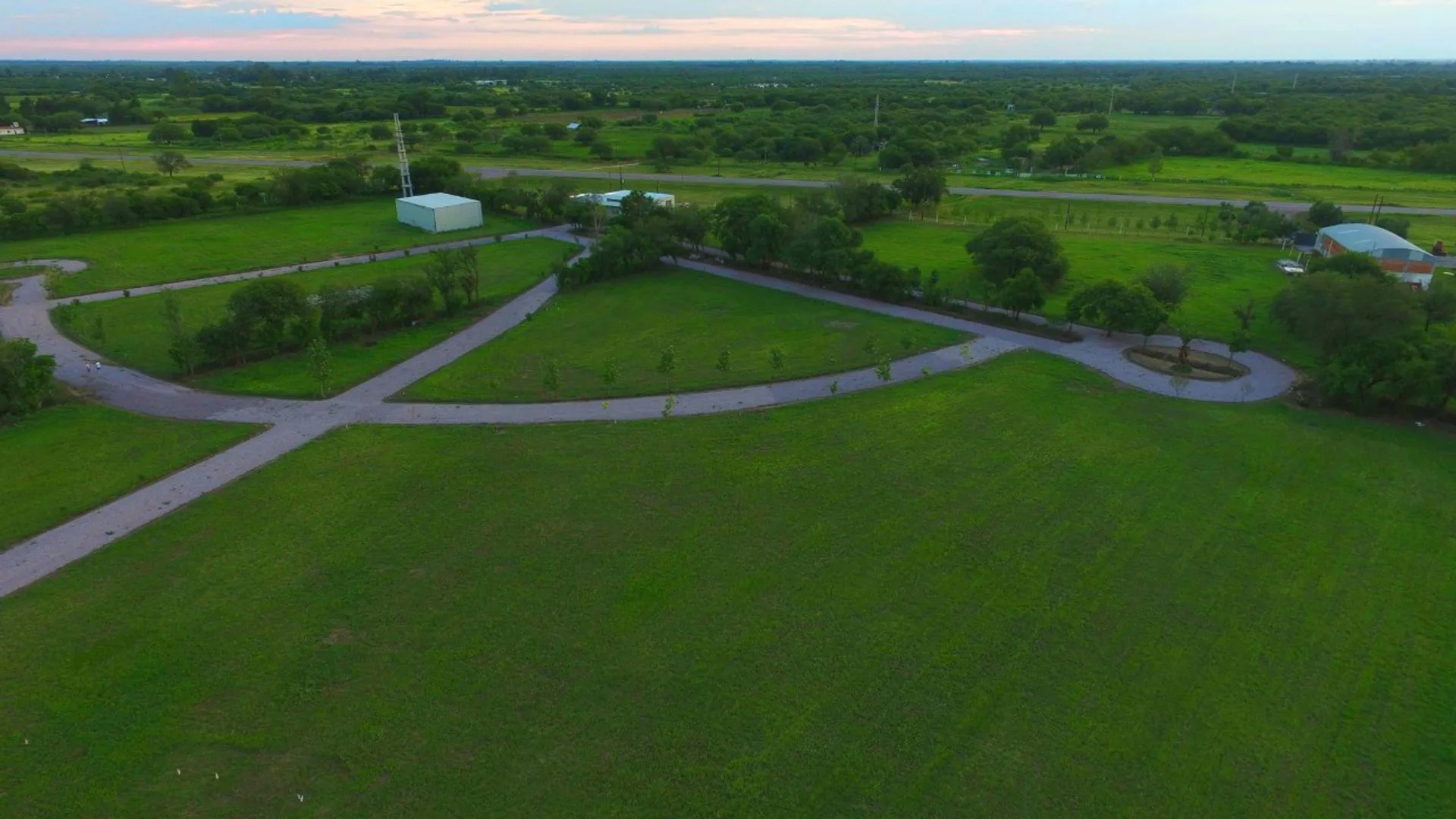 Exclusivo lote de 2.152 m²-Santa Bárbara CountrY foto 5