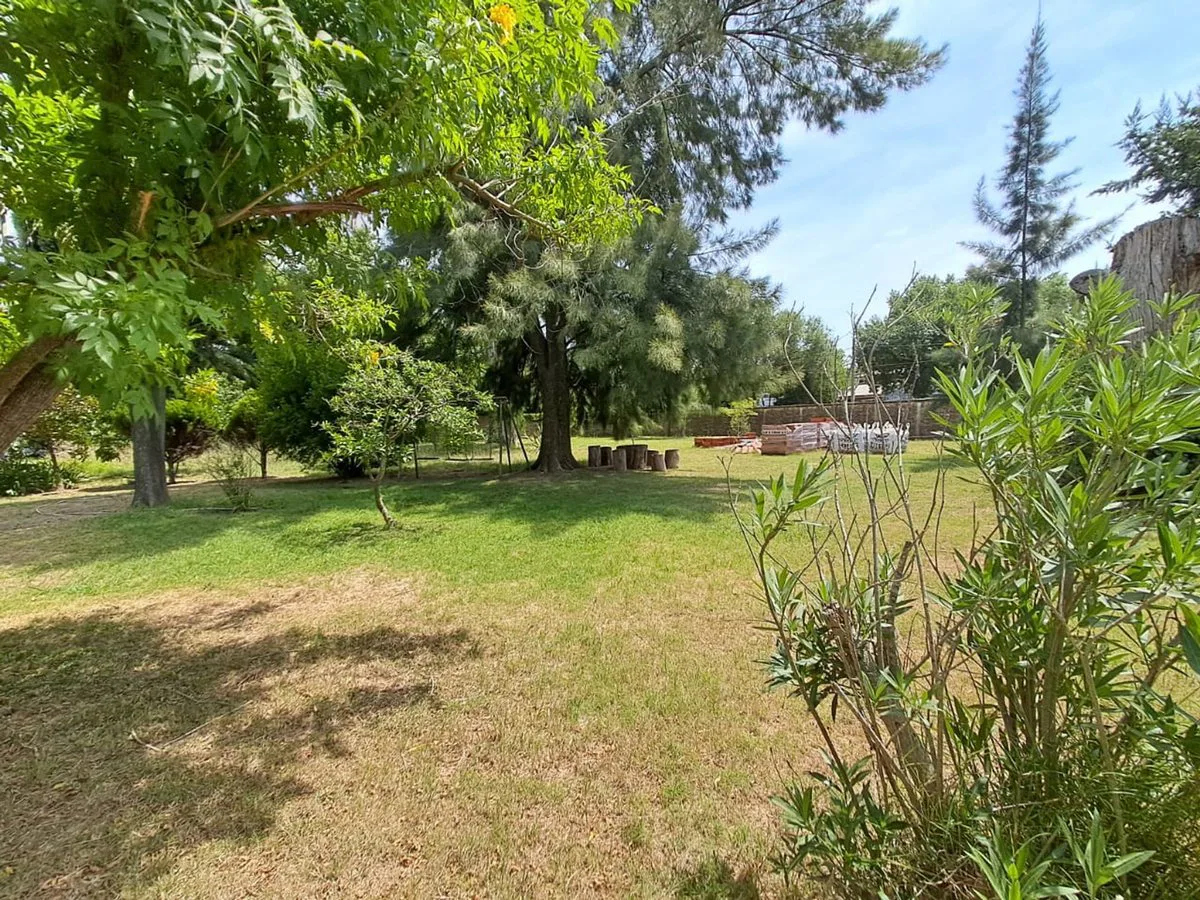 VENTA CASA QUINTA SOBRE 2 TERRENOS ALEJANDRO KORN foto 2