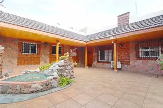 VENTA CASA 4 AMB PATIO PISCINA EN LAFERRERE foto 4