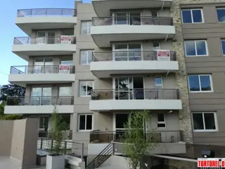 Edificio de categoría, Bv. Evita esquina Bernardino Rivadavia, Moreno, exclusivas unidades en alquiler de 2 ambientes, Primer piso.- foto 1