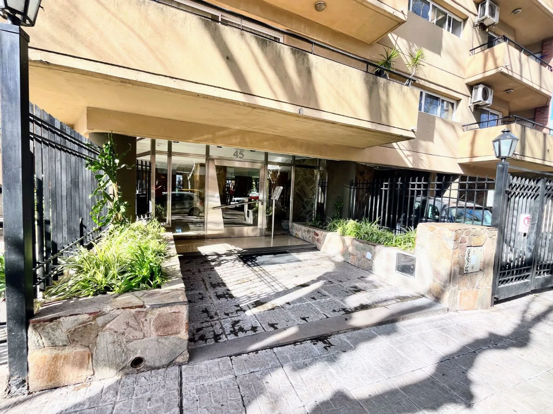 DEPARTAMENTO 4 AMBIENTES EN VENTA EN SAN ISIDRO foto 3