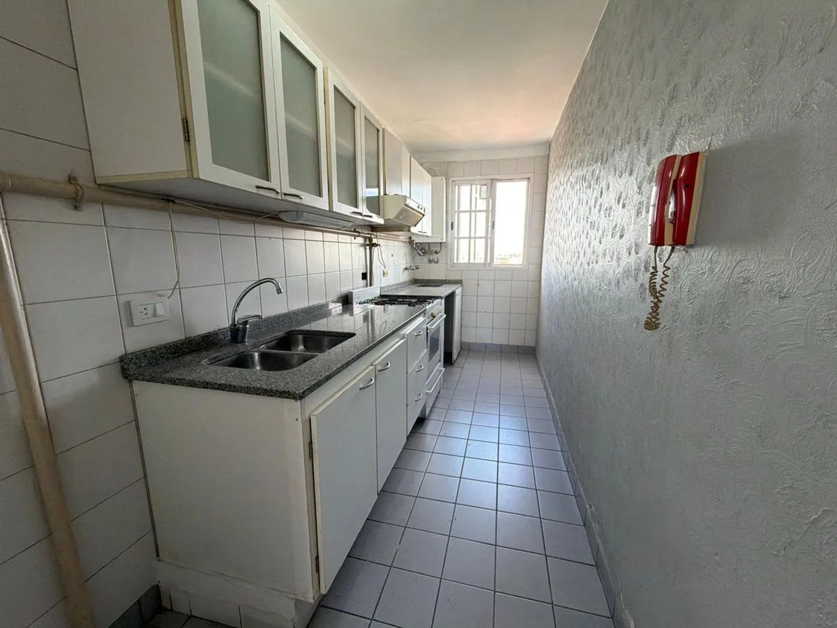 SE VENDE 2 AMB CON COCH CENTRO DE SAN MARTIN foto 4