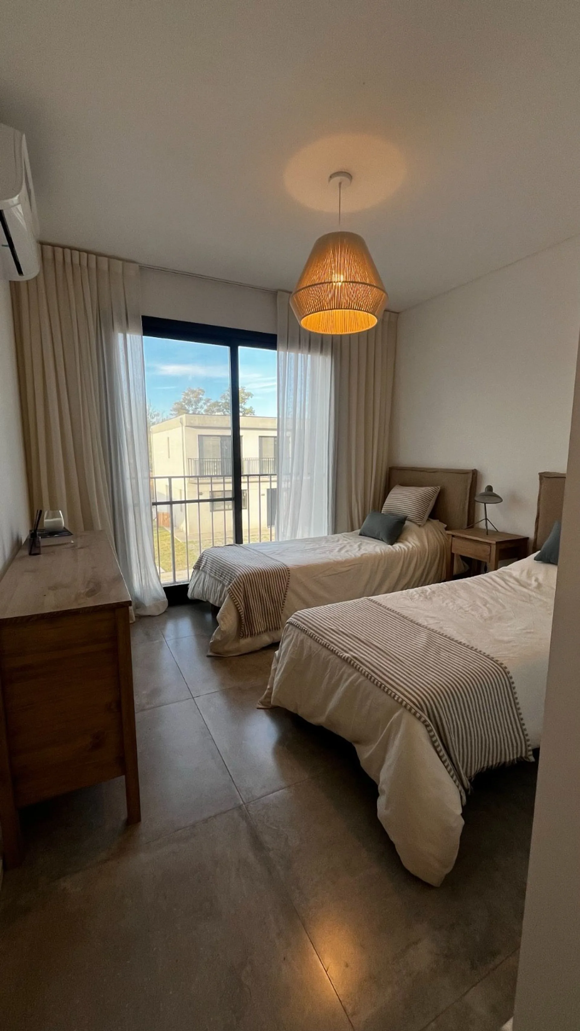 Duplex 4 Ambientes con amenities en Benavidez foto 2