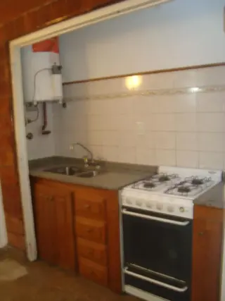 ALQUILER DEPTO EN BURZACO 2 AMB.C/PATIO.EXCEL UBICAC. A 2CDRAS ESTAC. Y MTS AV.ESPORA foto 5