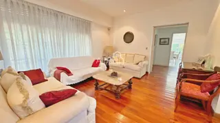 VENTA PROPIEDAD 5 AMBIENTES DE CATEGORÍA EN HAEDO CHICO. foto 4