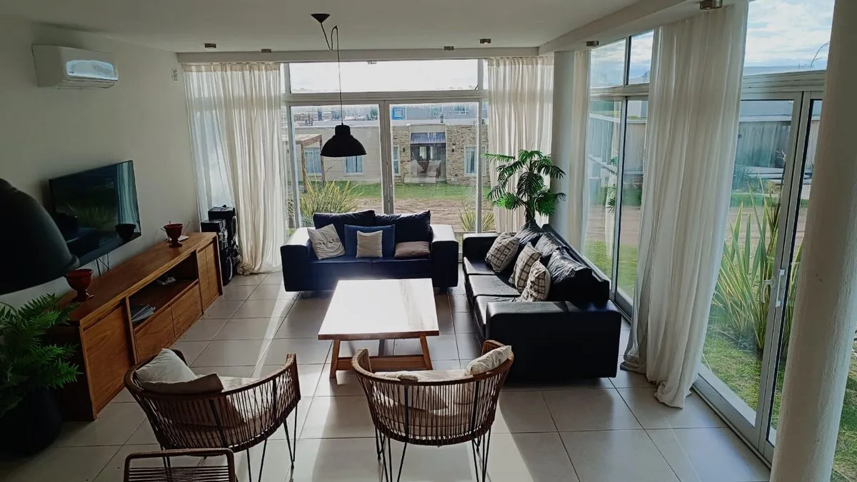 Venta casa Costa Esmeralda foto 4