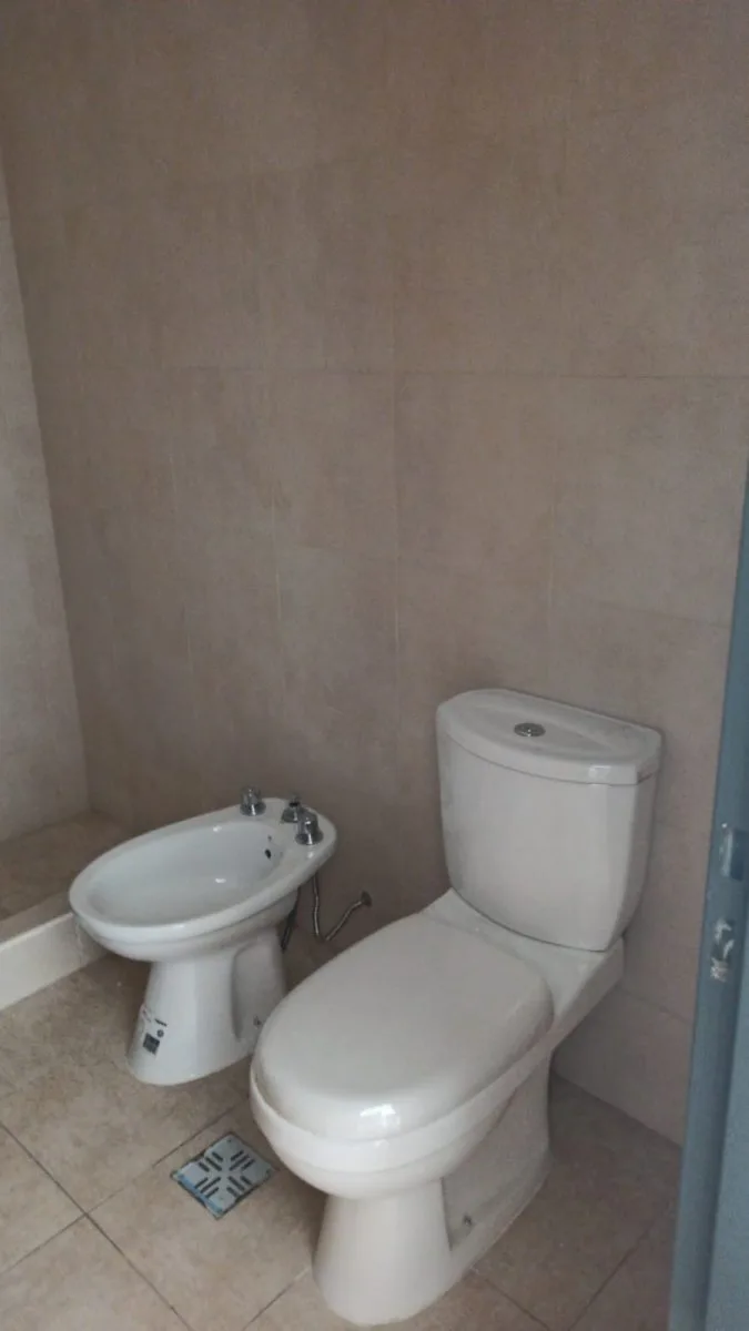 Departamento con cohera En Venta.| Morón | Excelente valor y estado foto 4