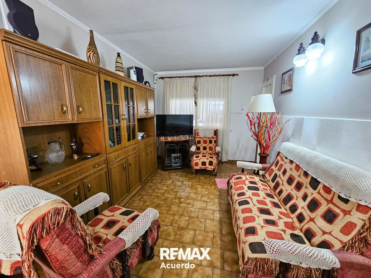 VENTA CASA DUPLEX 3 DORM.C/COCHERA EN SAN NICOLAS foto 4