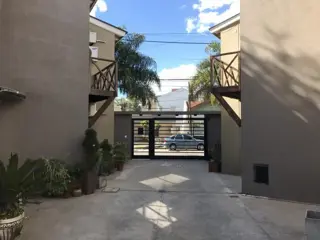 DUPLEX 3 AMB C/GARAGE 300m estacion *APTO CREDITO* foto 2