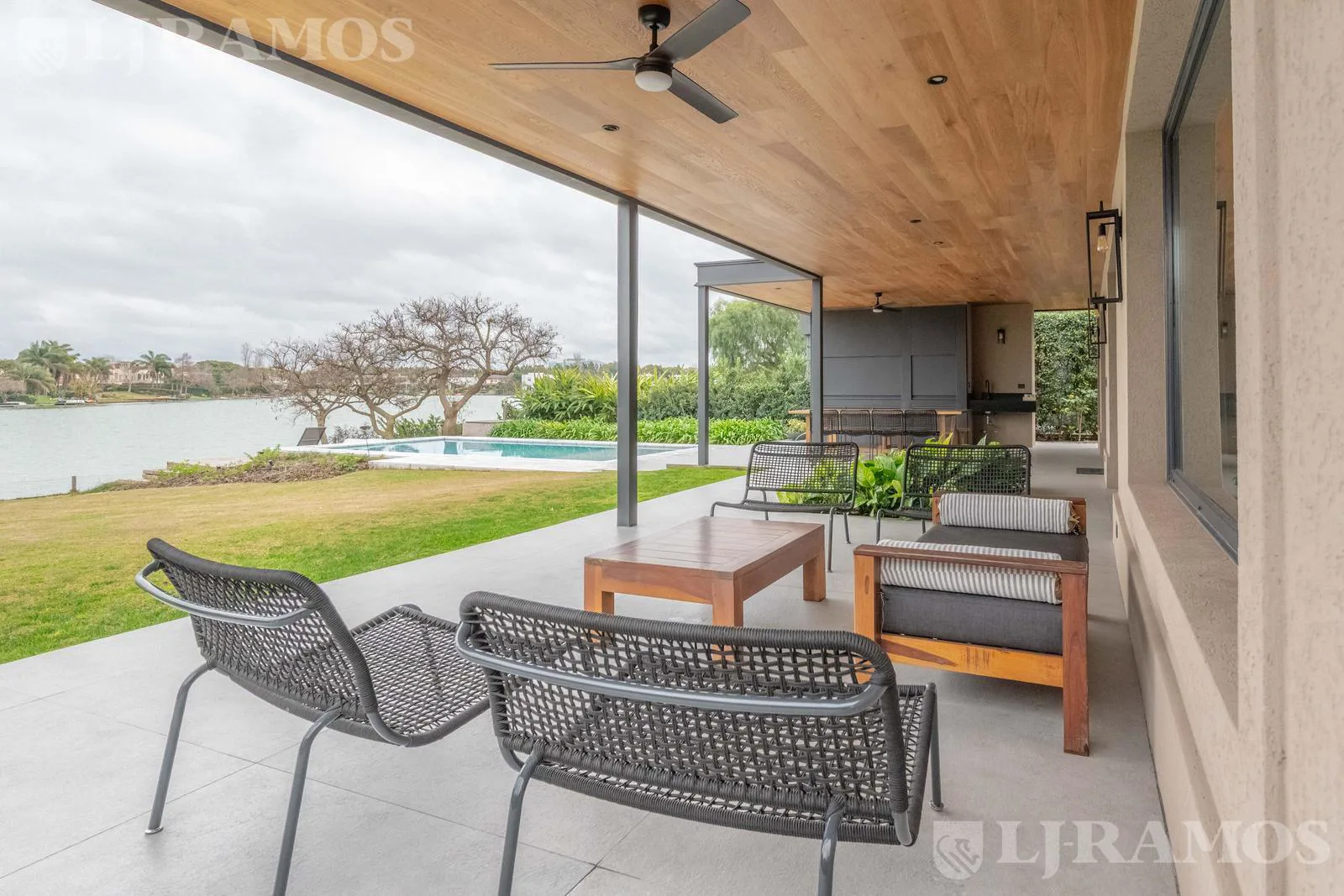 Casa a la laguna con 4 dormitorios en alquiler en Santa Bárbara. foto 4
