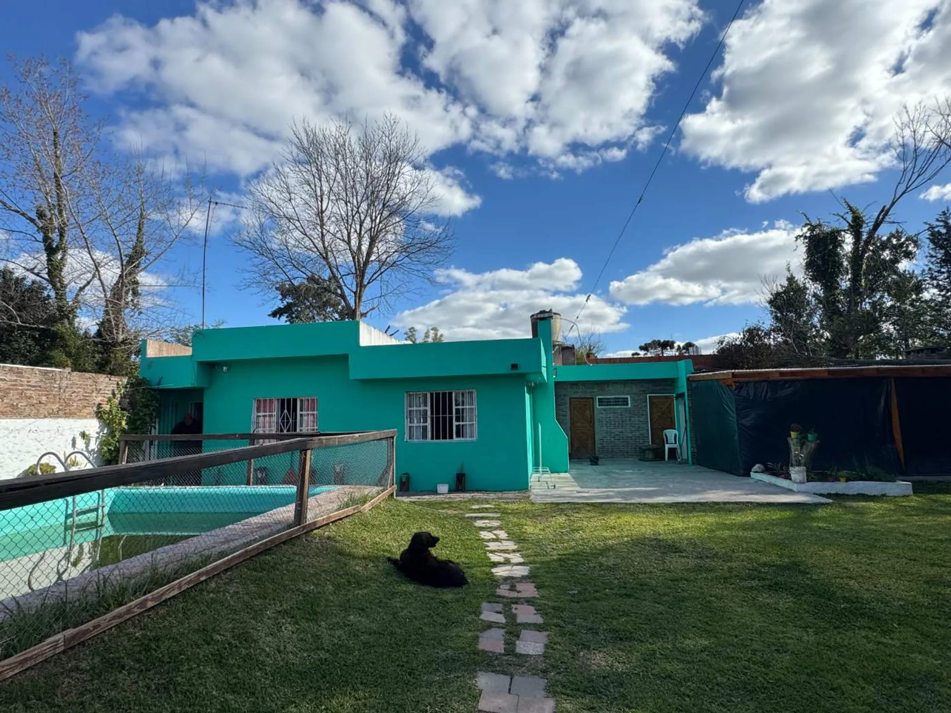 Casa 3 amb. en venta en Garín. 755 m2 s/2 lotes foto 5
