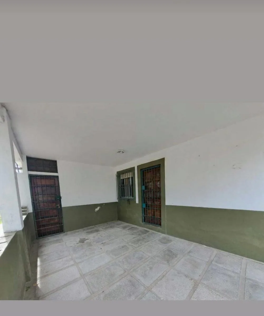 VENTA DE TRIPLEX EN SAN CLEMENTE DEL TUYU foto 3