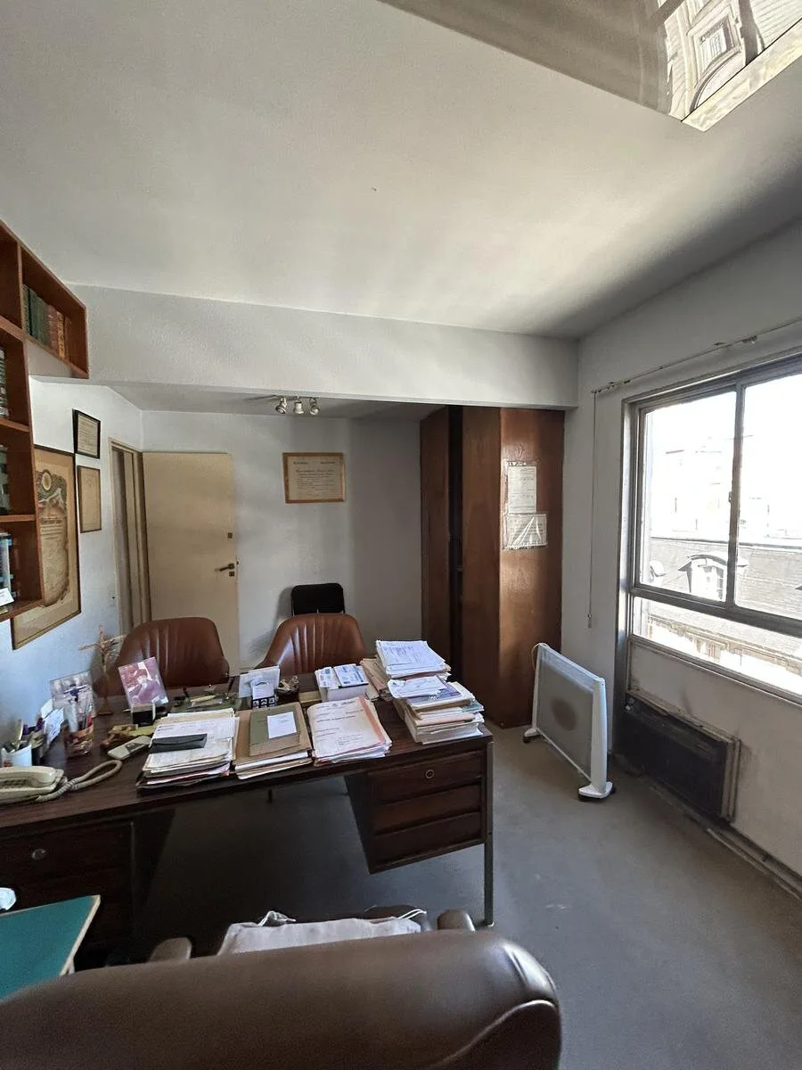 Oportunidad Única – Departamento / Oficina de 3 Ambientes en San Nicolás – Tribunales foto 3