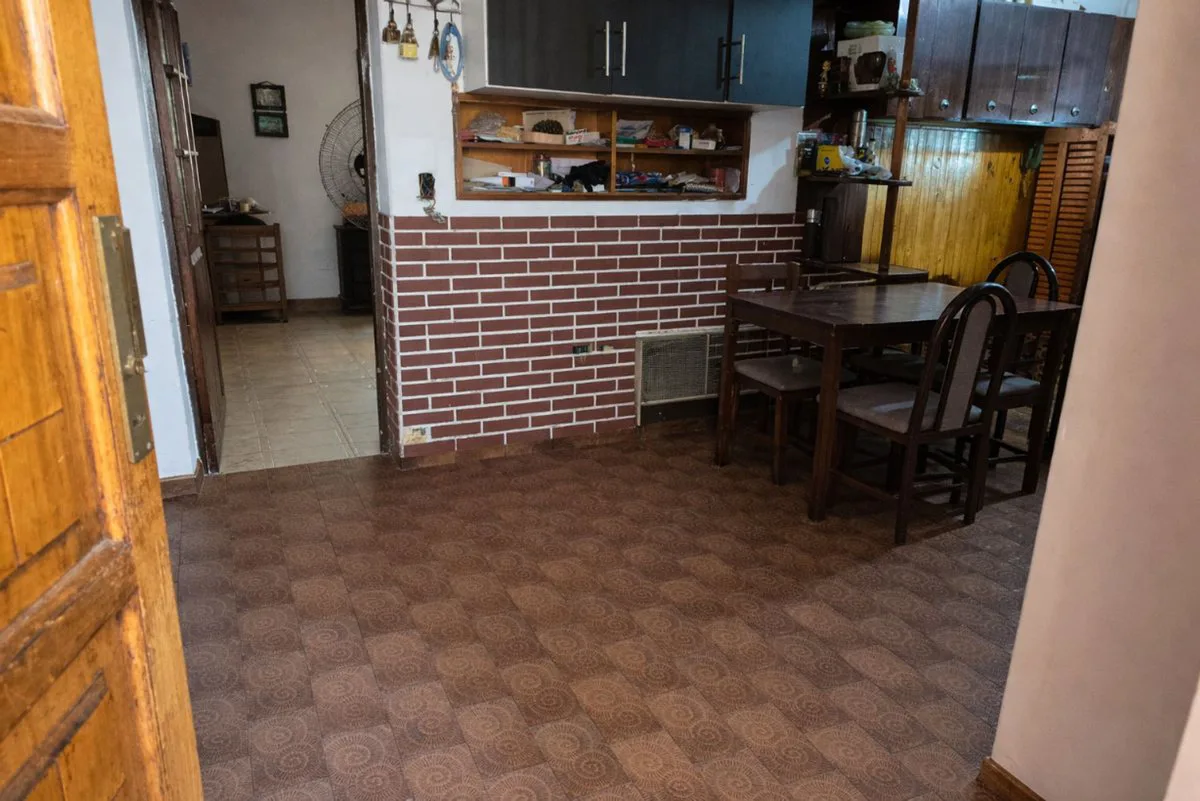 CASA 3 AMB. EN LOTE PROPIO C/ TERRAZA LANUS OESTE. foto 3