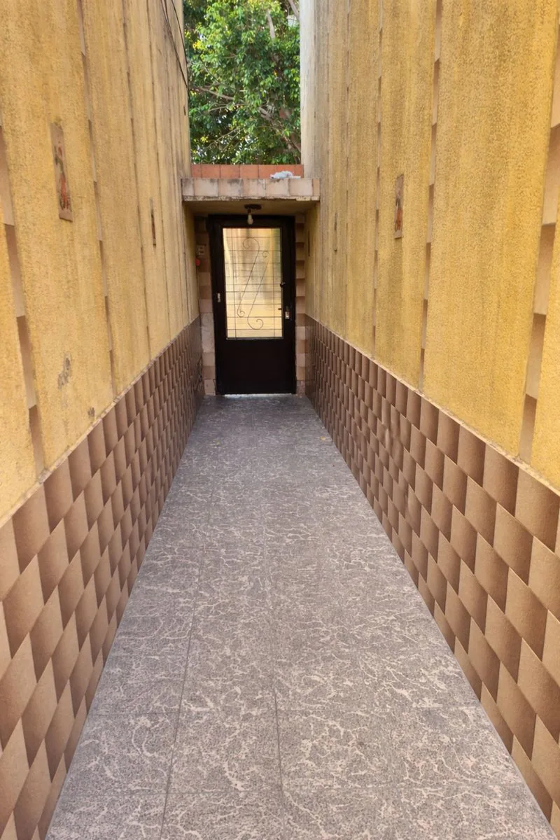 CASA 3 AMB. EN LOTE PROPIO C/ TERRAZA LANUS OESTE. foto 4