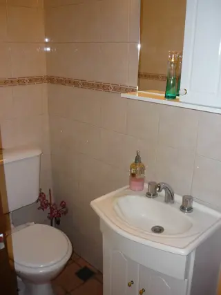 EXCELENTE Y BUEN ESTADO -CASA EN DUPLEX -SIN EXPENSAS -A 3 C/AS DE A.JB.JUSTO foto 4