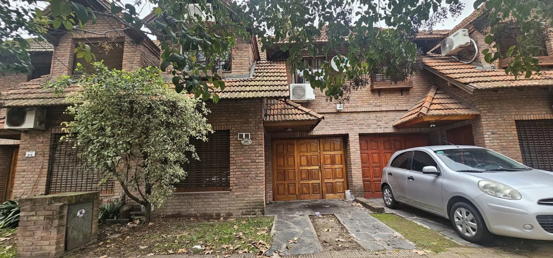 VENTA TRIPLEX 4 AMBIENTES, EN MUÑIZ foto 2