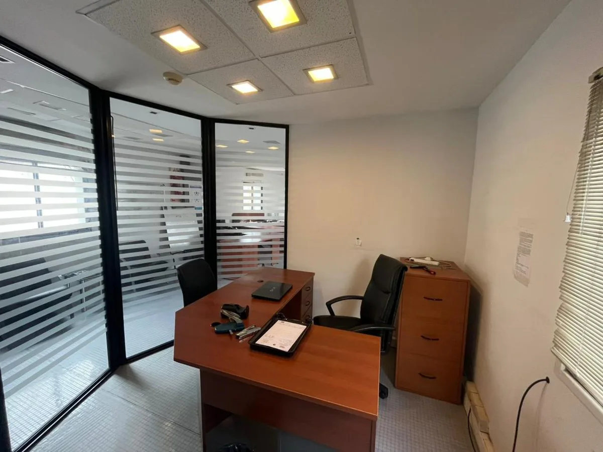 OFICINAS UN PISO COMPLETO EL 7 EN MONSERRAT CABA foto 5