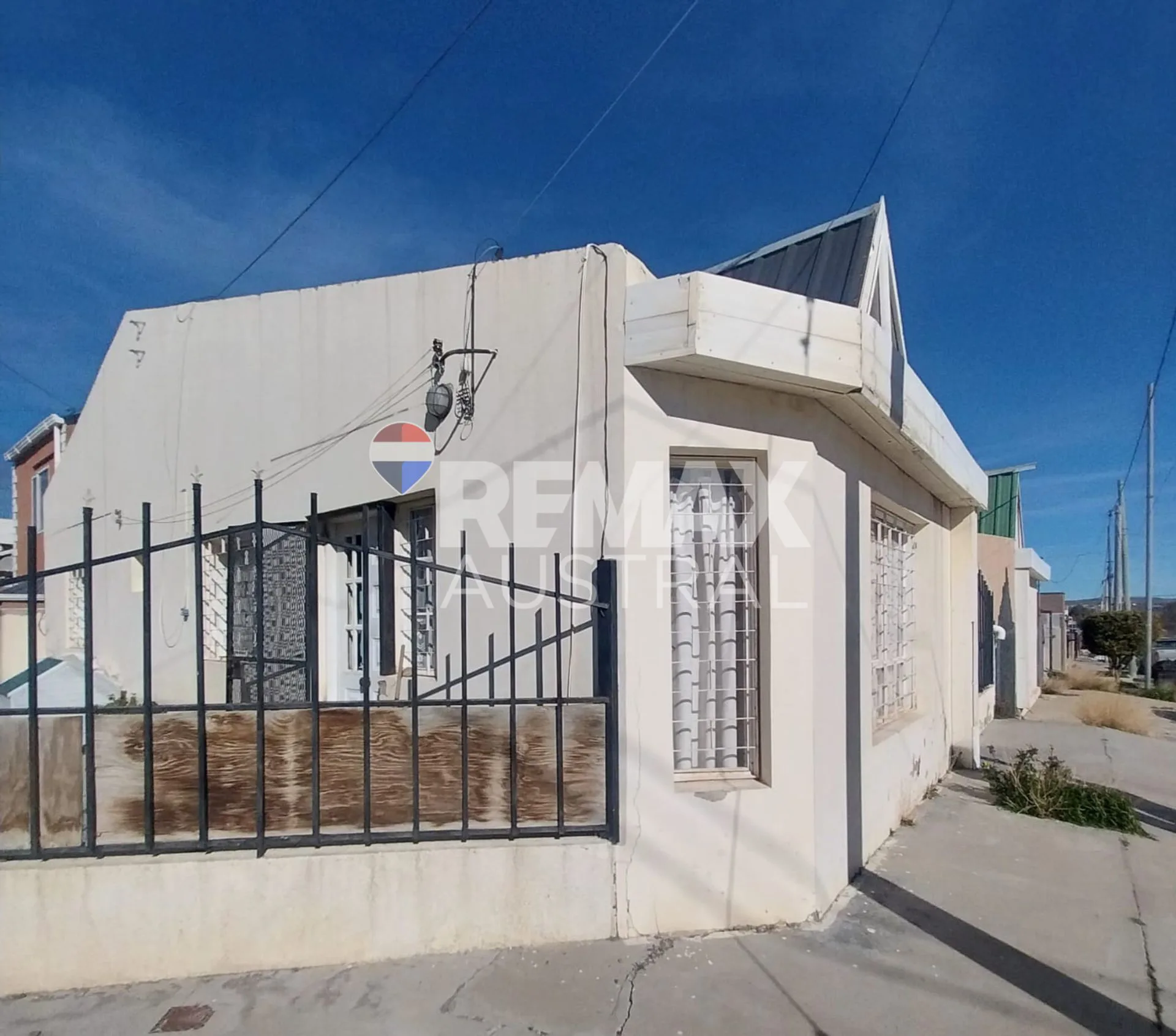CASA 3 DORMITORIOS BARRIO ISIDRO LABRADOR foto 2