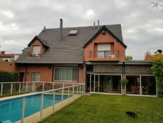 ALQUILER - CHALET 6 AMBIENTES HAEDO