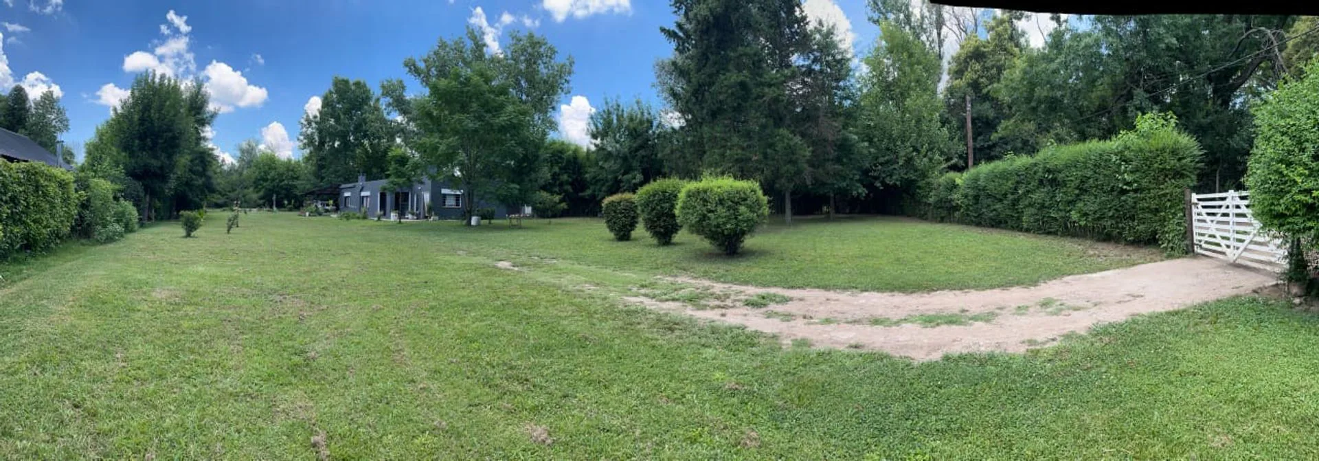 CASA QUINTA: 3300 M2 DE PARQUE, PISCINA Y PARRILLA foto 2