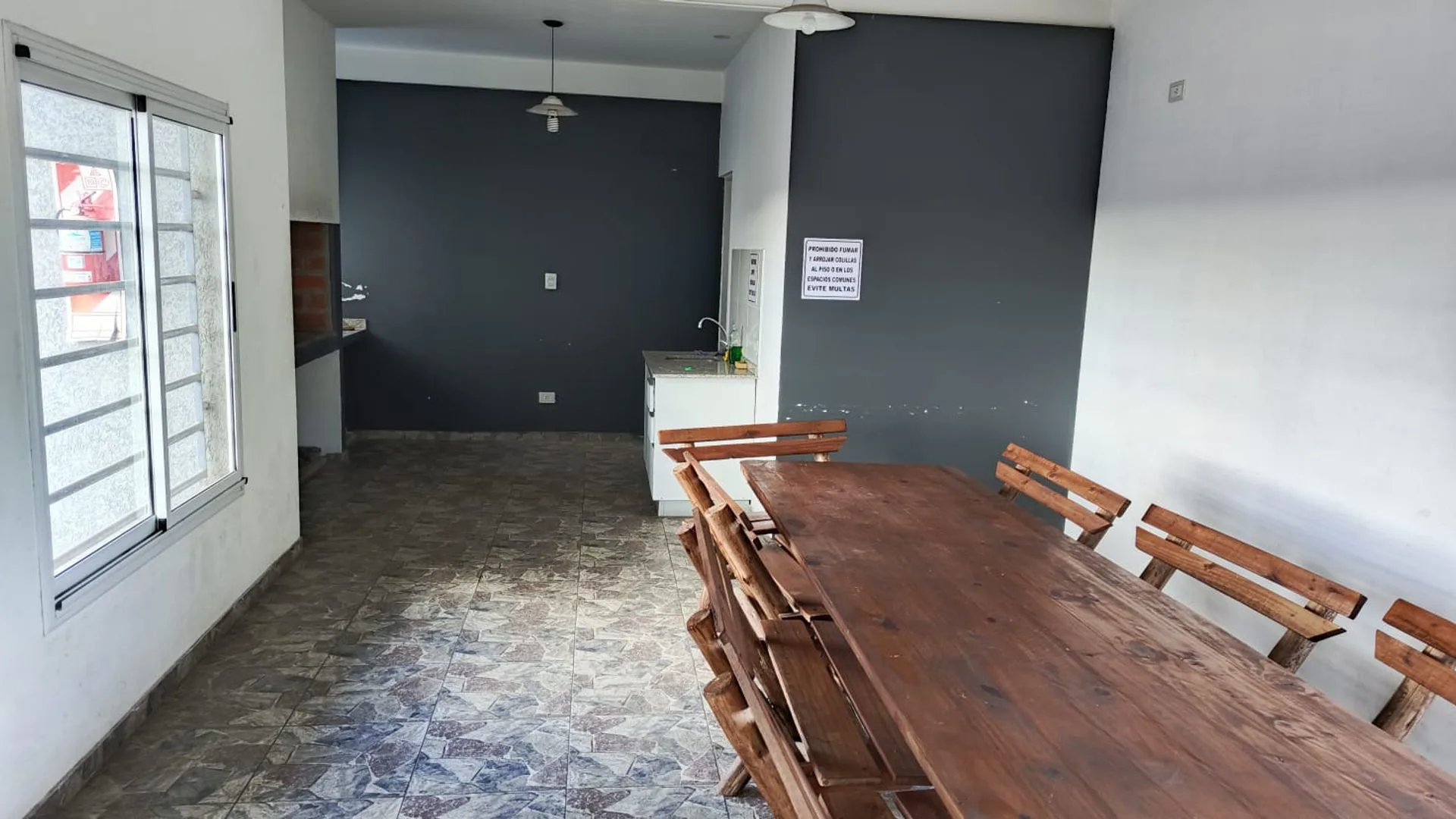DEPARTAMENTO 2 AMBIENTES EN VENTA SUM CON PARRILLA foto 3