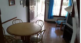 VILLA GESELL : VENTA DE DUPLEX - 3 AMB. A 1 CUADRA DEL MAR foto 3